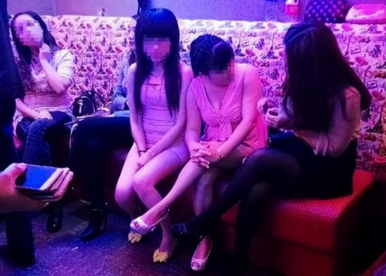 上海会所：夜场上班的女孩为什么好赌？